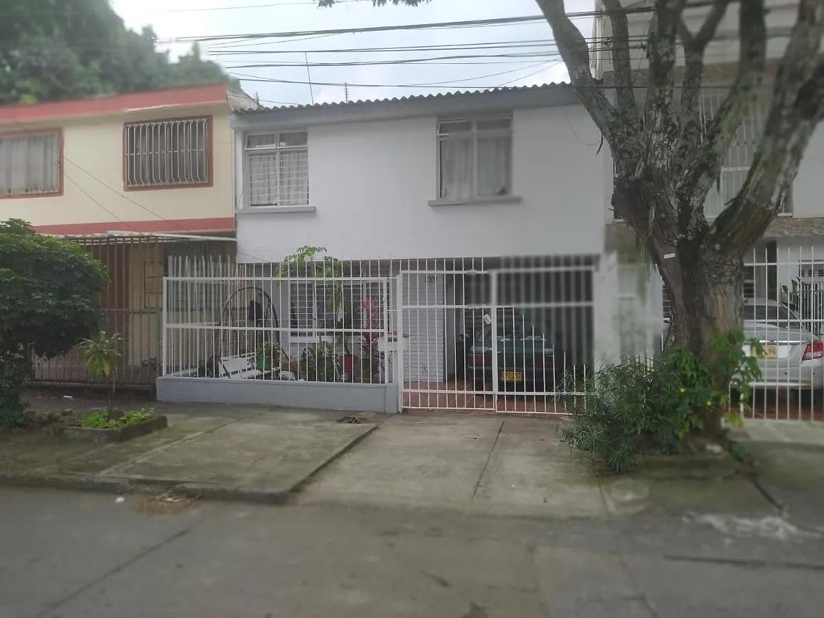 Apartamento Alcobas cerca al Éxito San Fernando Cali Habitación en casa particular