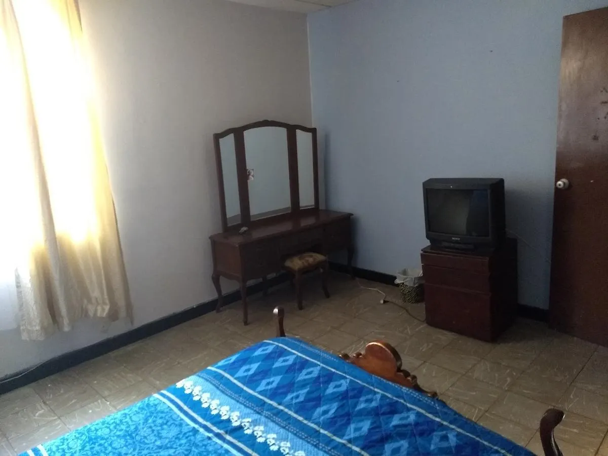 Apartamento Alcobas cerca al Éxito San Fernando Cali Habitación en casa particular